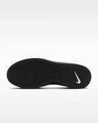 Nike SB Zoom Nyjah 4 - Black/White