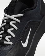 Nike SB Zoom Nyjah 4 - Black/White