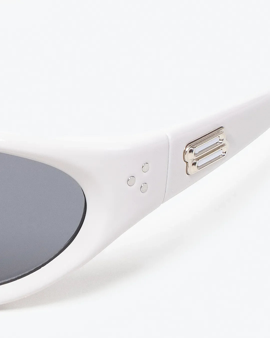 EDAT - Black Lenses, White Frame
