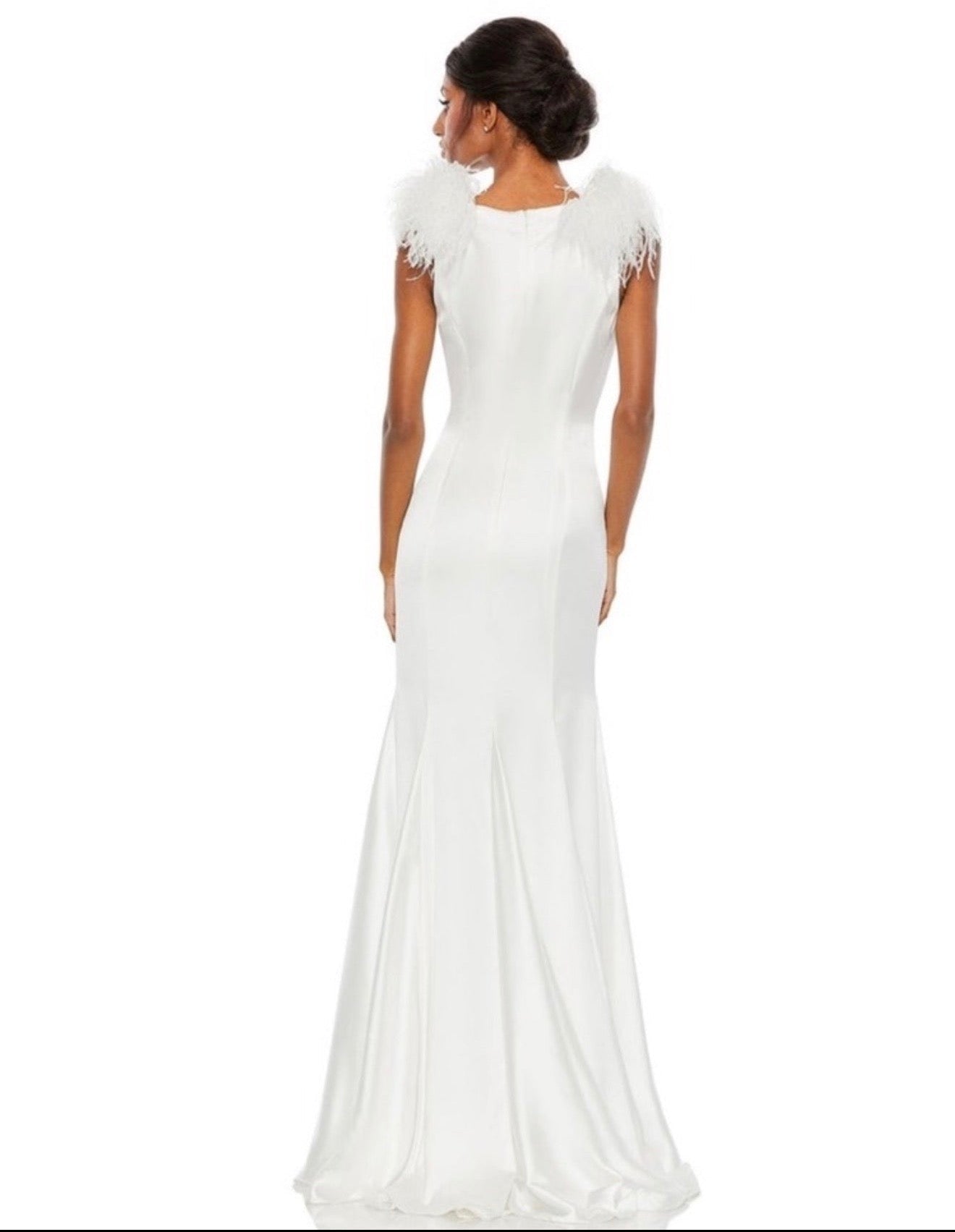 Mac Duggal #68137 Satin Feather Shoulder V-Neck Gown in White Sz
4