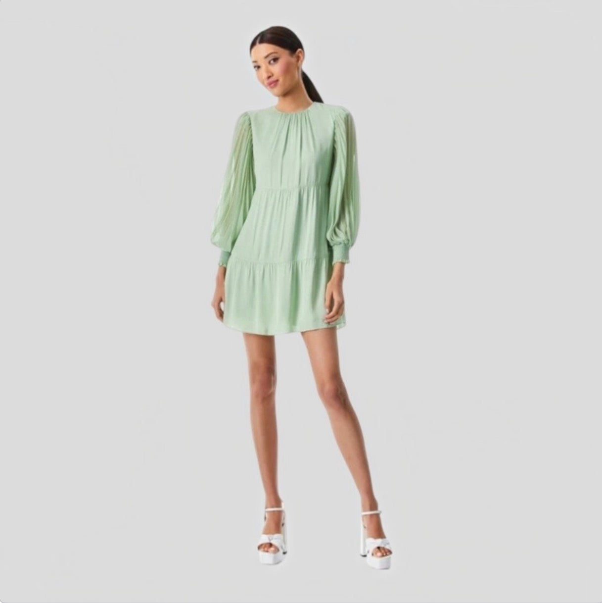 Alice + Olivia Antonette Crew Neck Mini Dress Color: Sea-foam Sz XS
