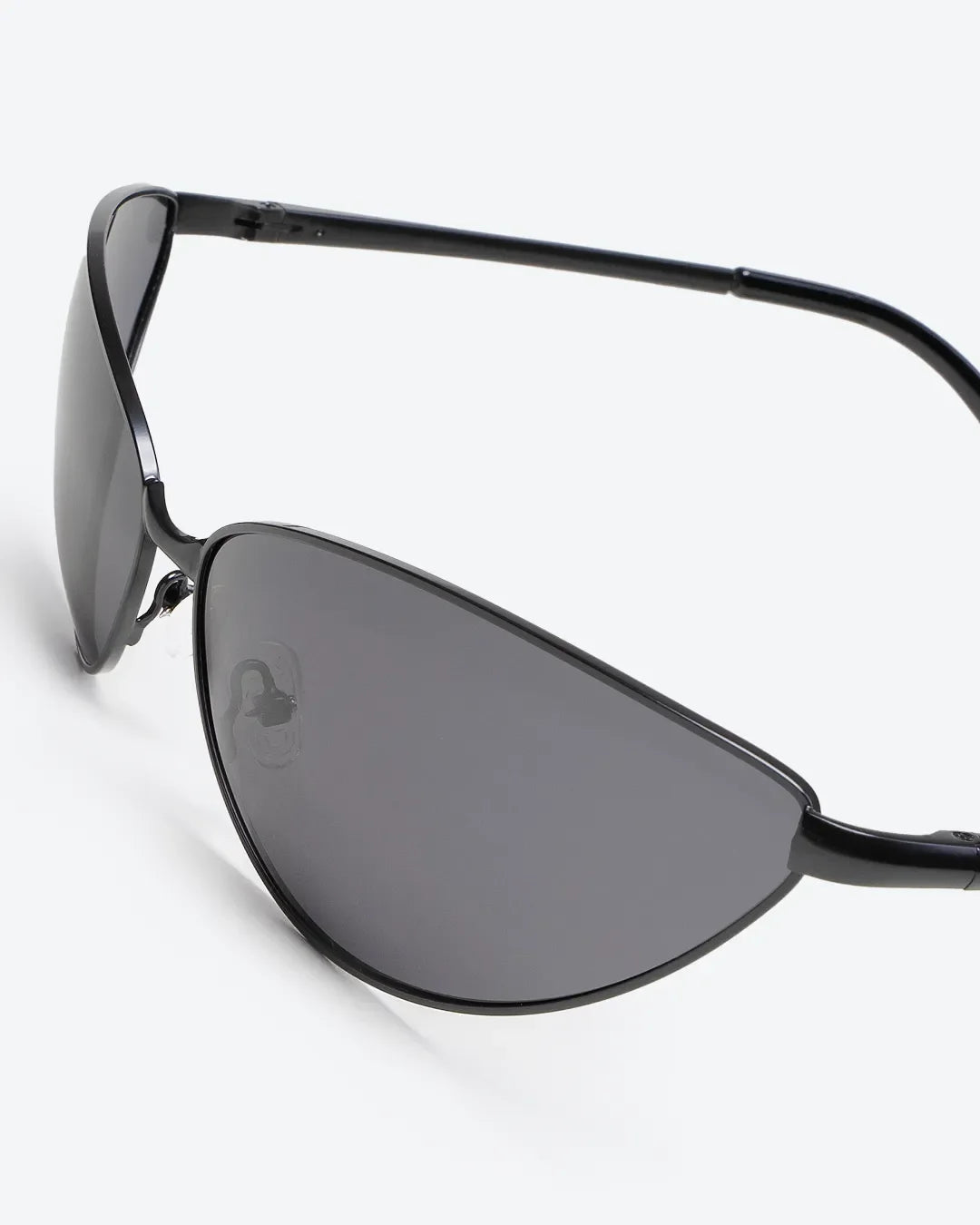 SVELTE - Black Polarized Lenses, Satin Black Frame