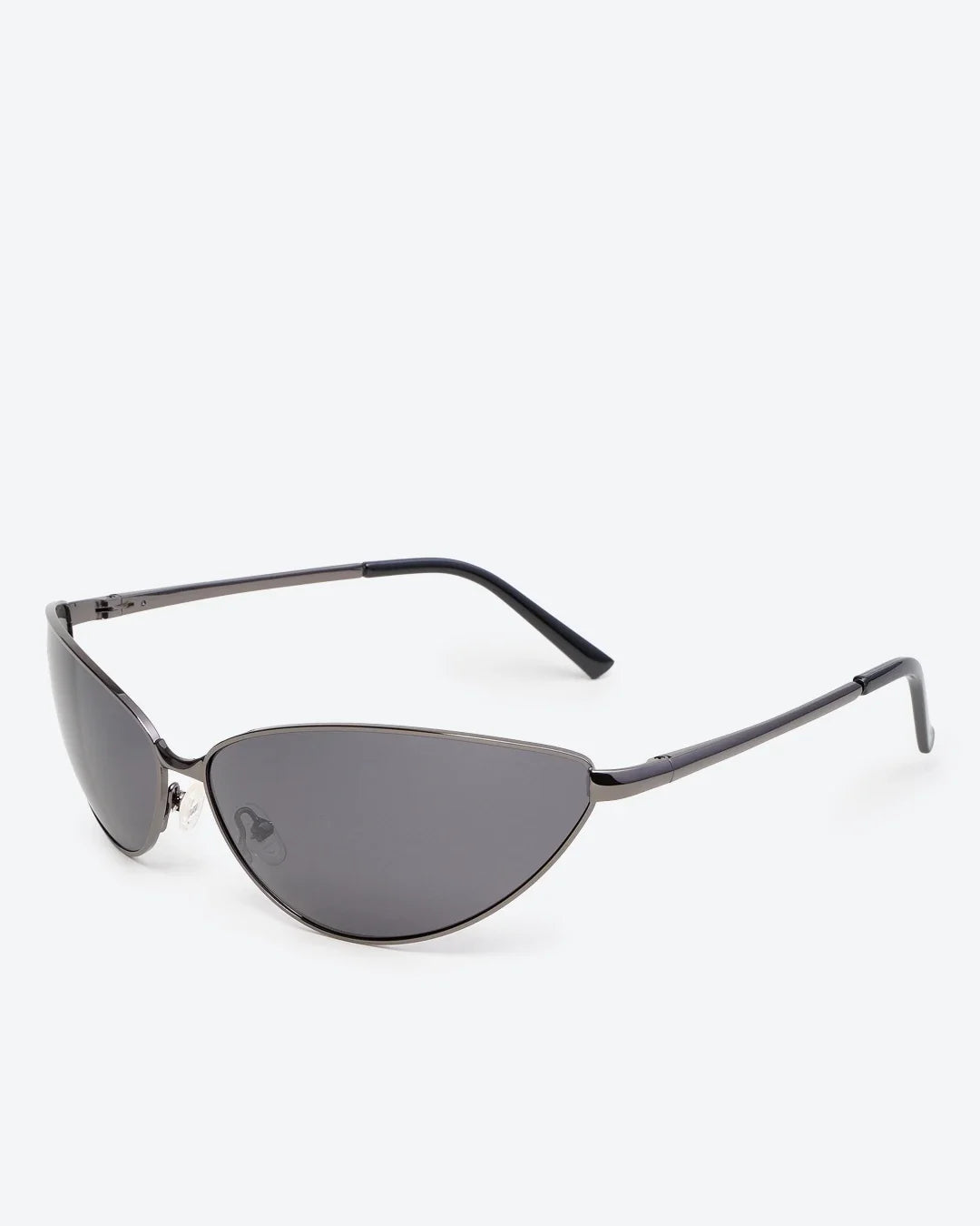 SVELTE - Black Polarized Lenses, Chrome Frame
