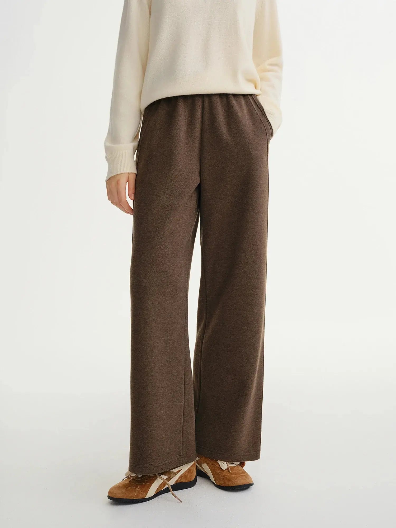 Plus Size Relaxed Wide-Leg Elastic Pants