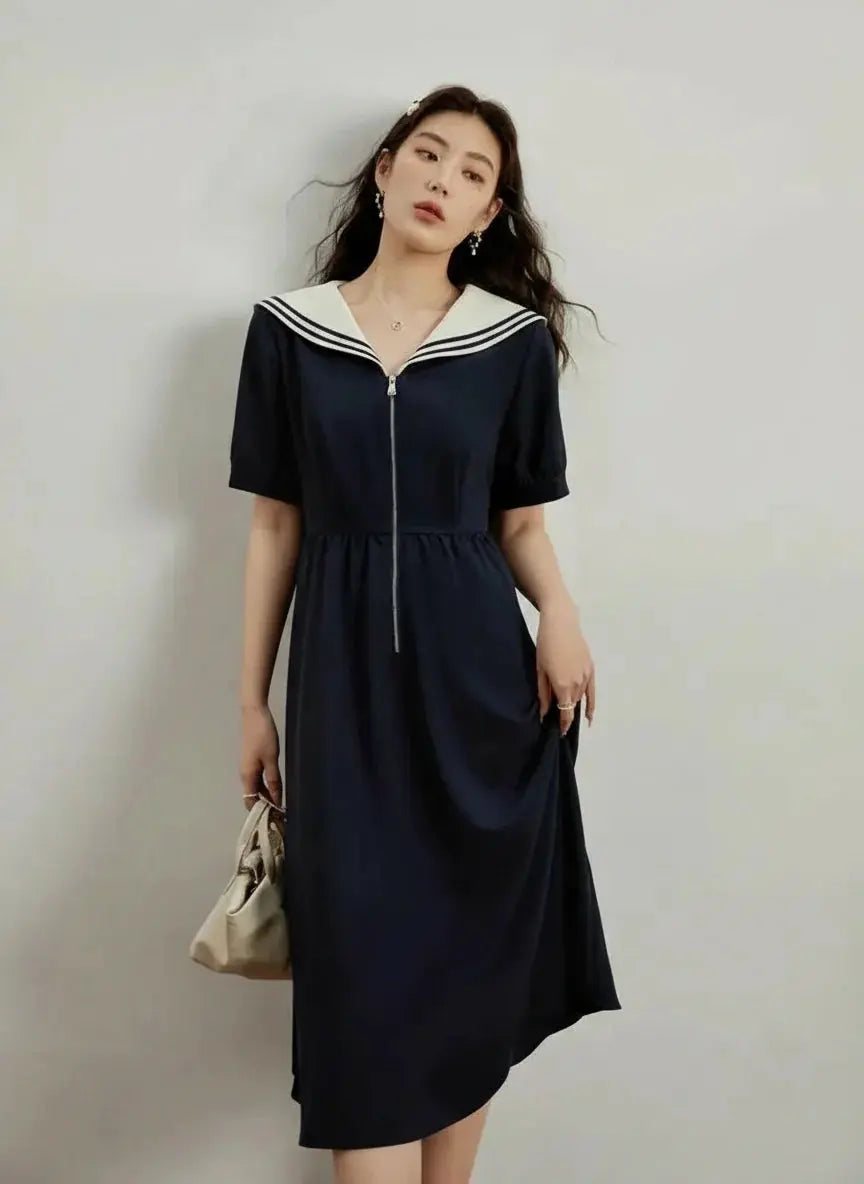 Chic Navy Contrast Zip Dress