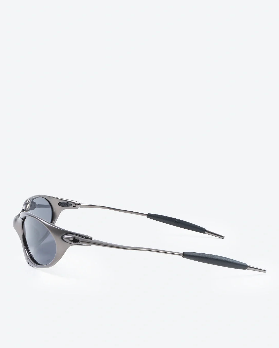 TITAN - Black Polarized Lenses, Carbon Frame